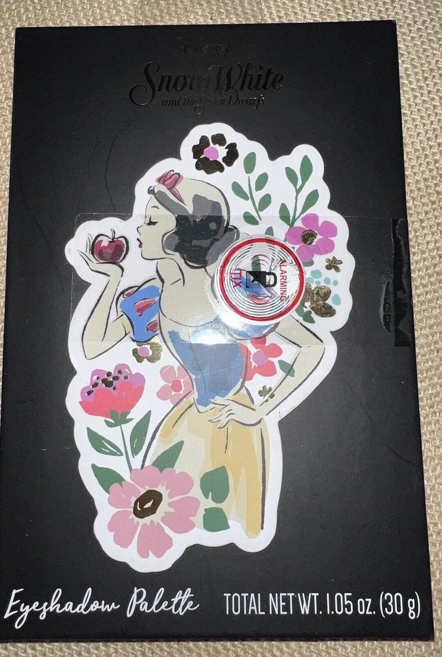Disney Snow White Eyeshadow Palette--12 Shades--Brand New